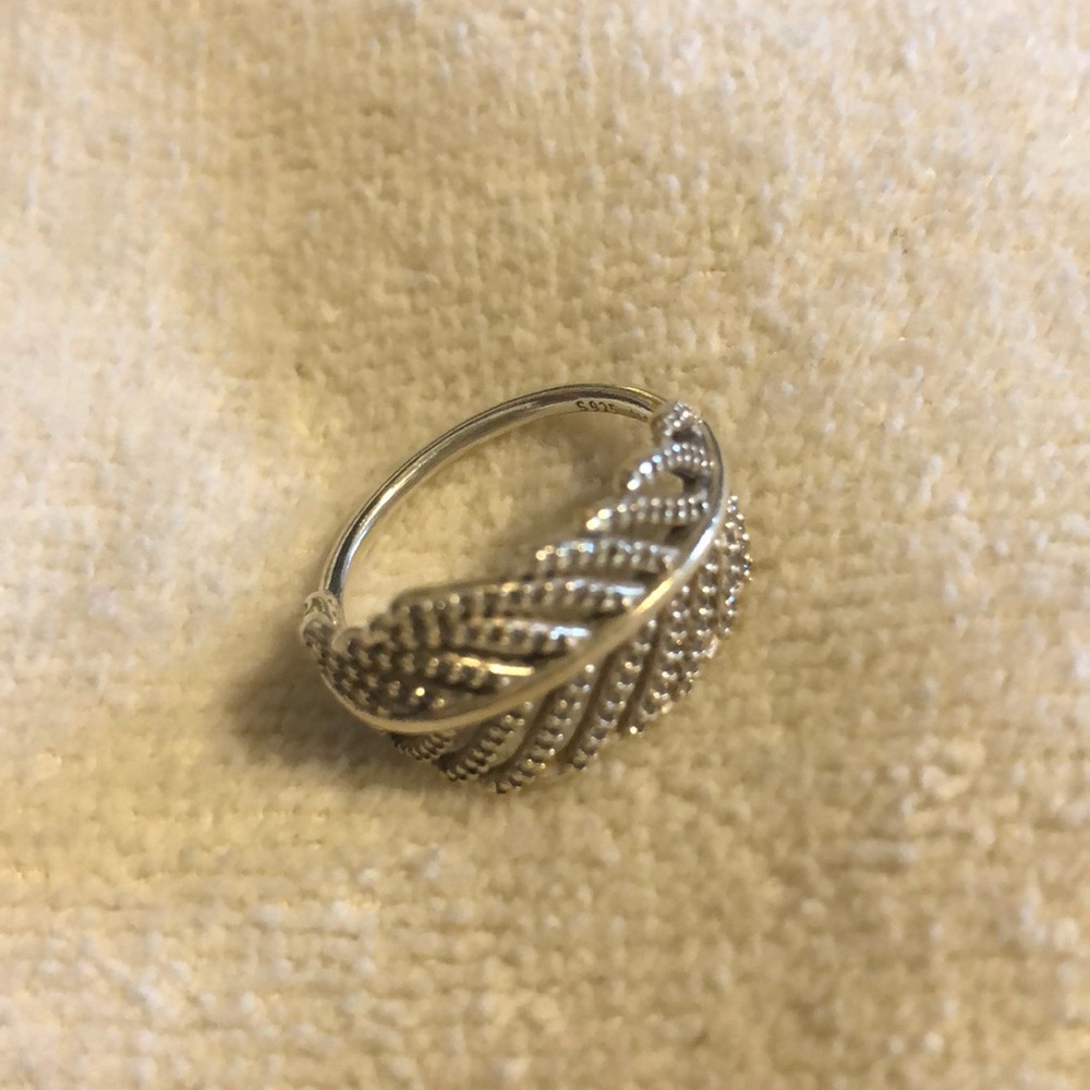 Pandora Leaf Ring - image 1